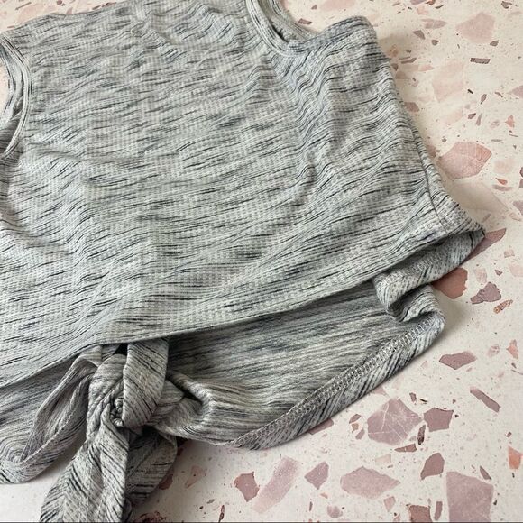 Zyia Active Heathered Ribbed Front Tie Tank grey Heathered color - Picture 5 of 7